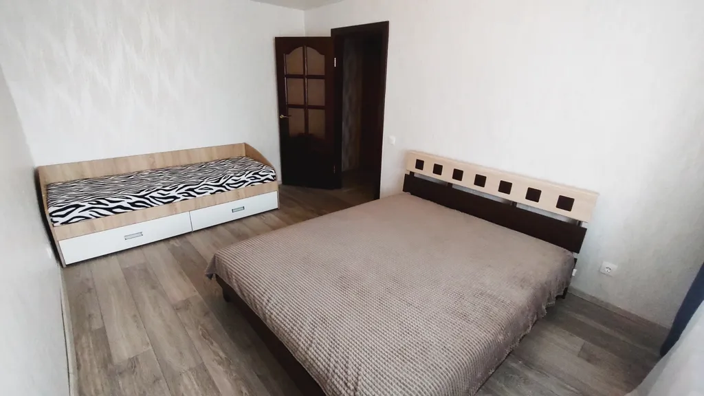 Двухкомнатная, ТЦ Континент