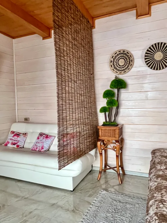 Часть дома с отдельным входом, с сауной