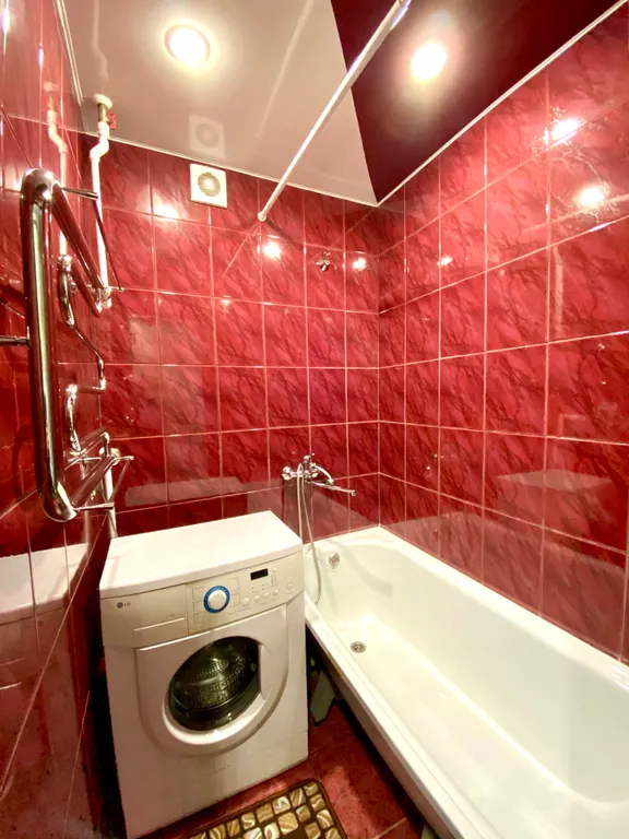 2-к квартира с евро ремонтом  в самом центре города, рядом СК Олимп