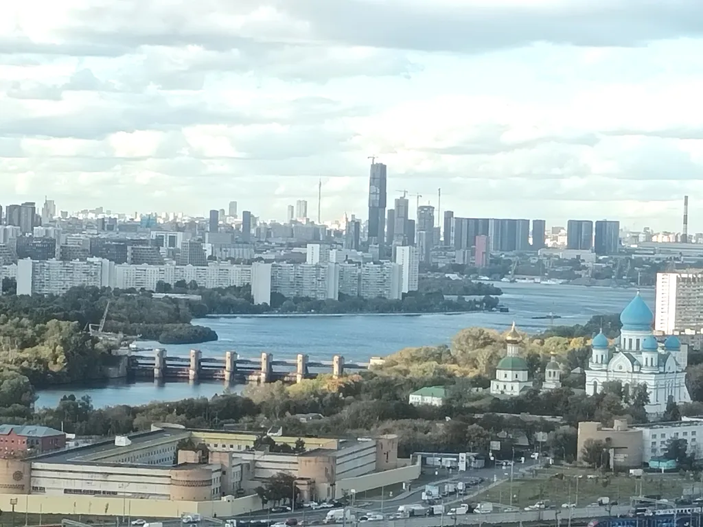 Новая студия с панорамным видом на Москву и Москву - реку