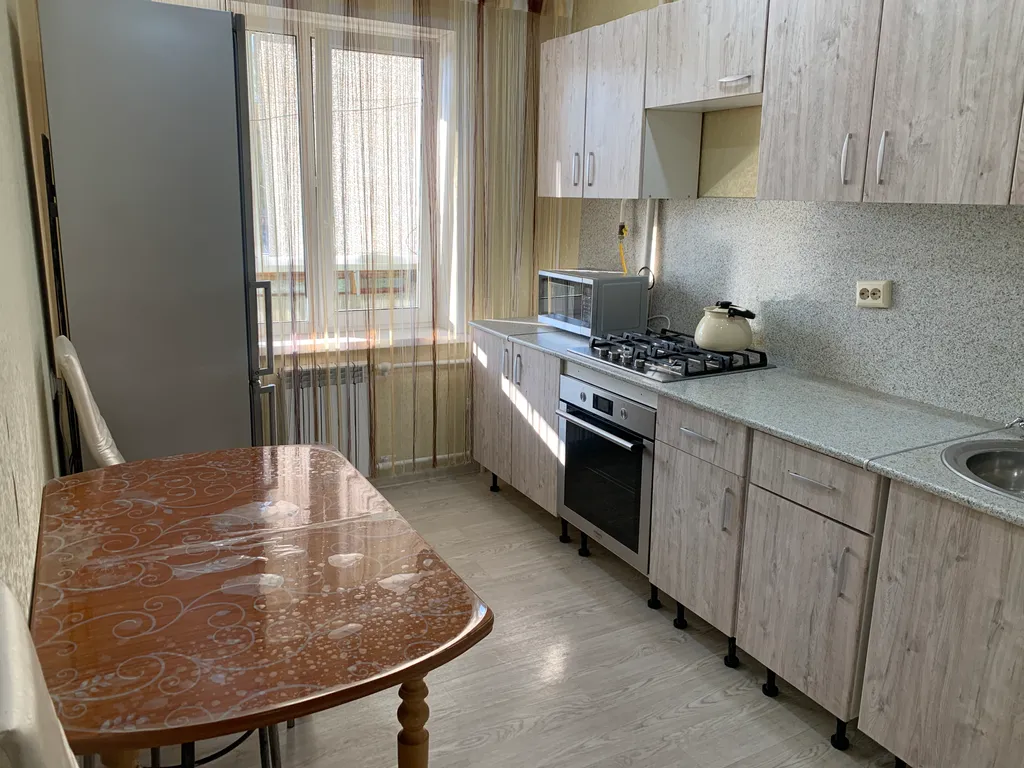 Чистая 3-х комнатная квартира