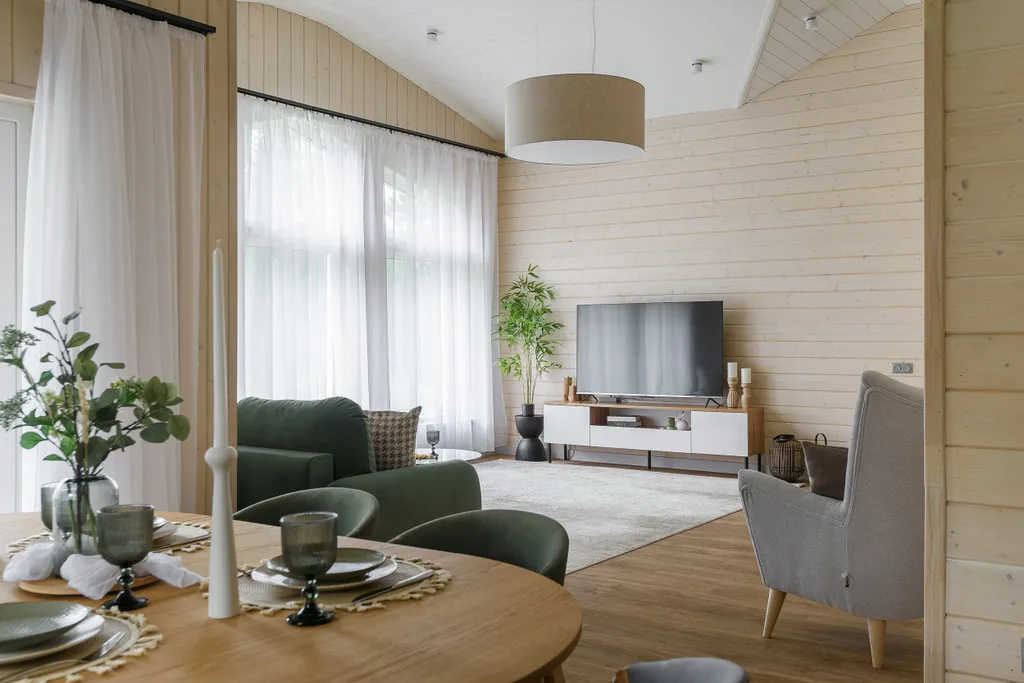 Просторный уютный эко дом на участке с соснами