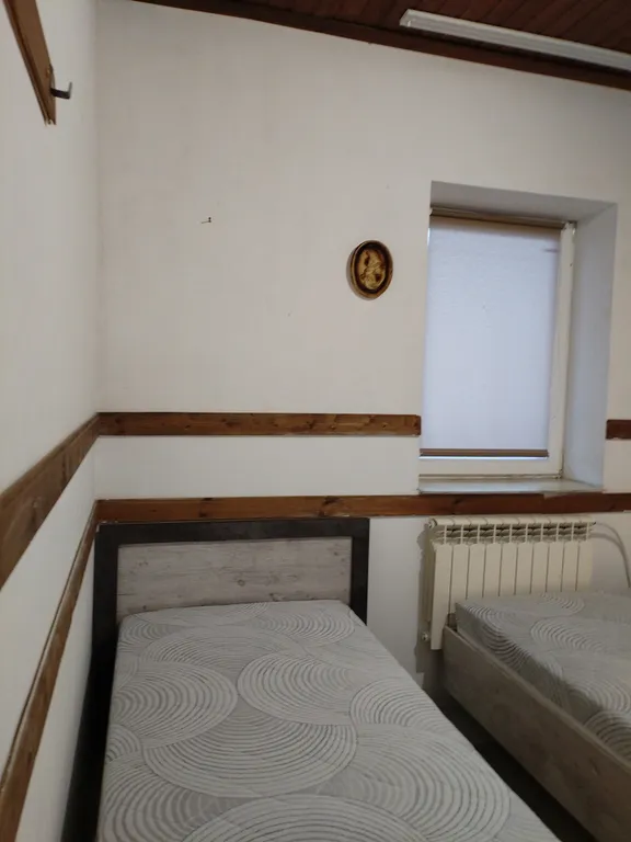 Дом с баней, бильярдом и бассейном