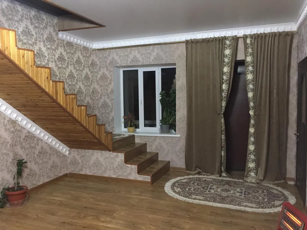 Большой уютный дом с видом на горы