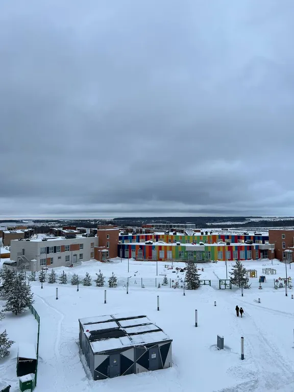 Уютная квартира с панорамными окнами в центре Иннополиса