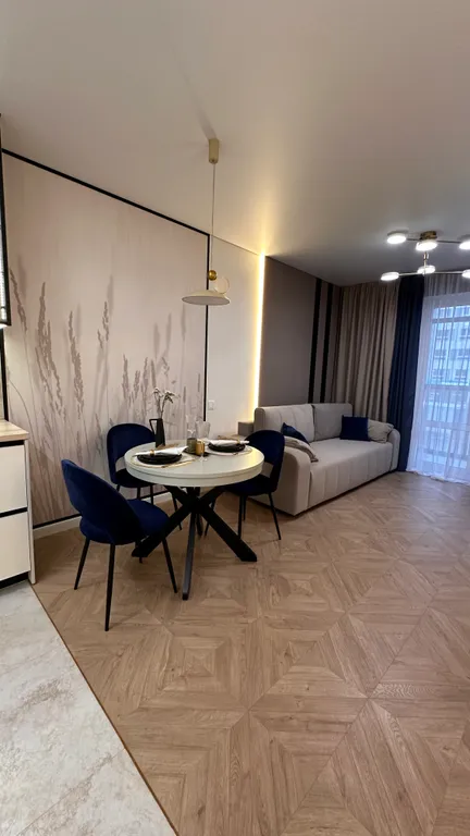 Апартаменты с видом на озеро в элитном районе