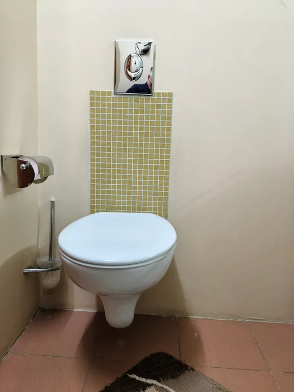 Просторная квартира с балконом в центре