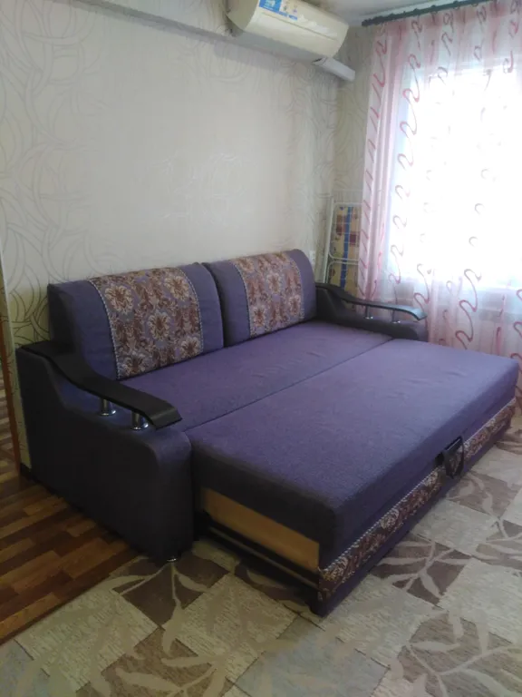 Квартира в 10 минутах езды на подземном трамвае до Мамаева кургана