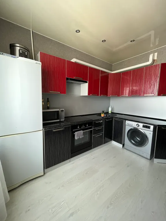 Уютная квартира с видом на набережную газовиков