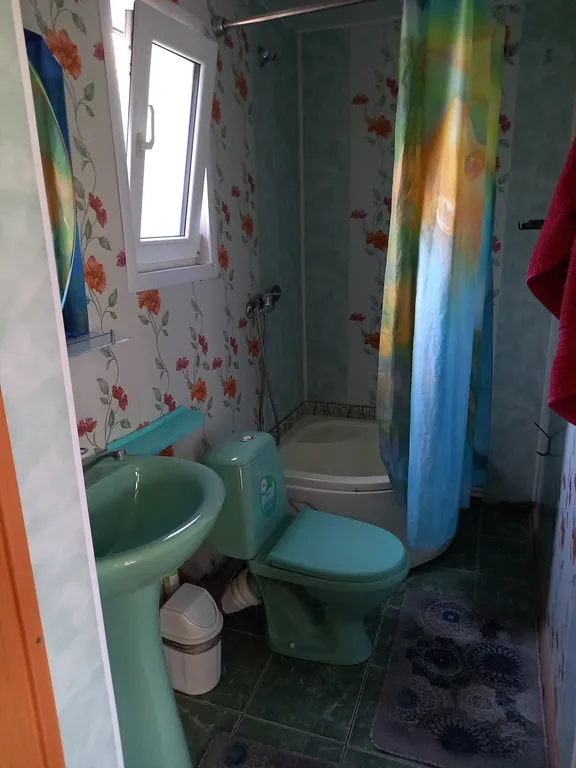 Квартира 2-комнатная Квартира — Кучугуры