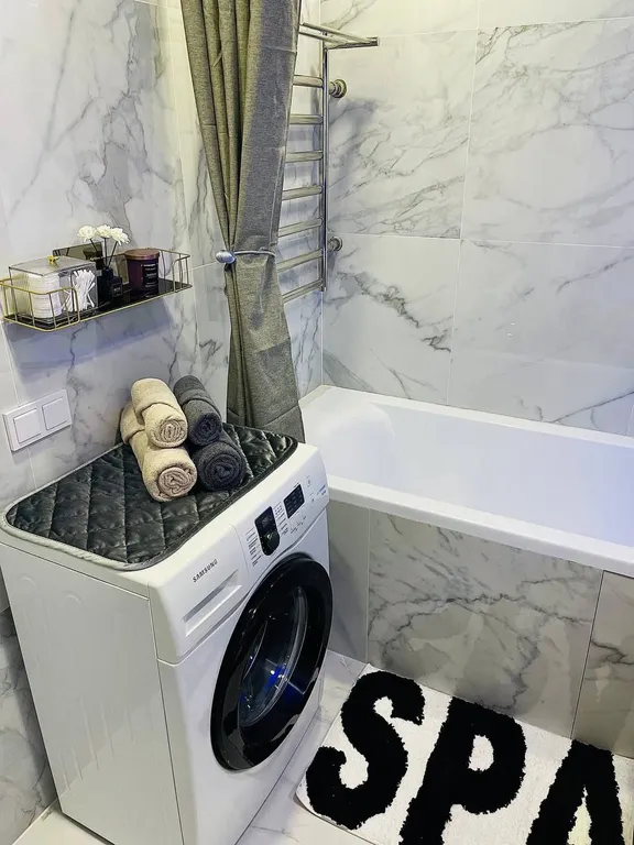 Новые апартаменты с видом на озеро, р-н Ледового дворца