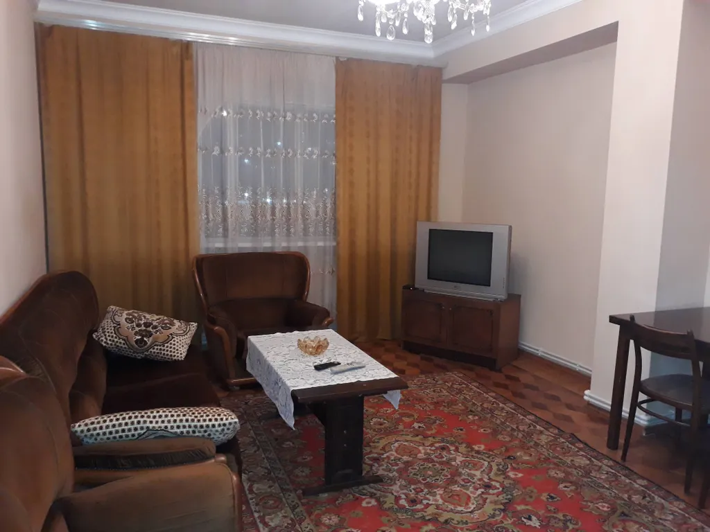 Солнечная и уютная квартира — аренда посуточно в Ереван