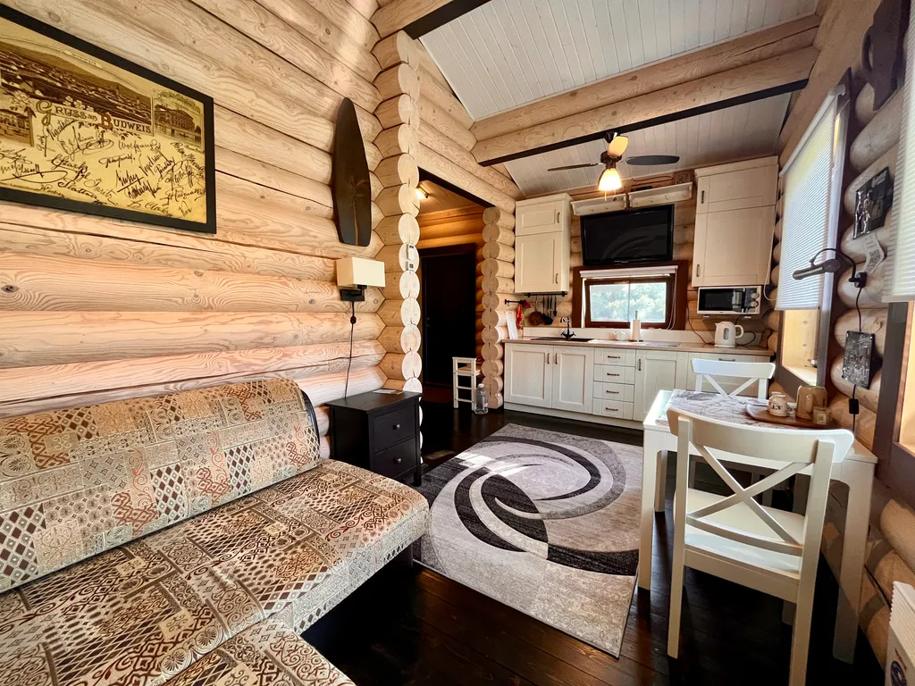 Дом-студия на берегу озера