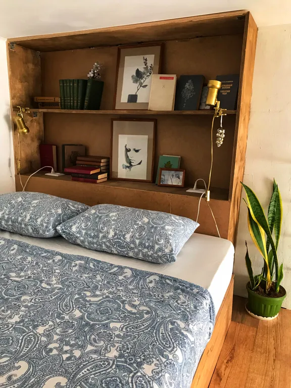 Buddha Room - двухуровневые апартаменты с качелями