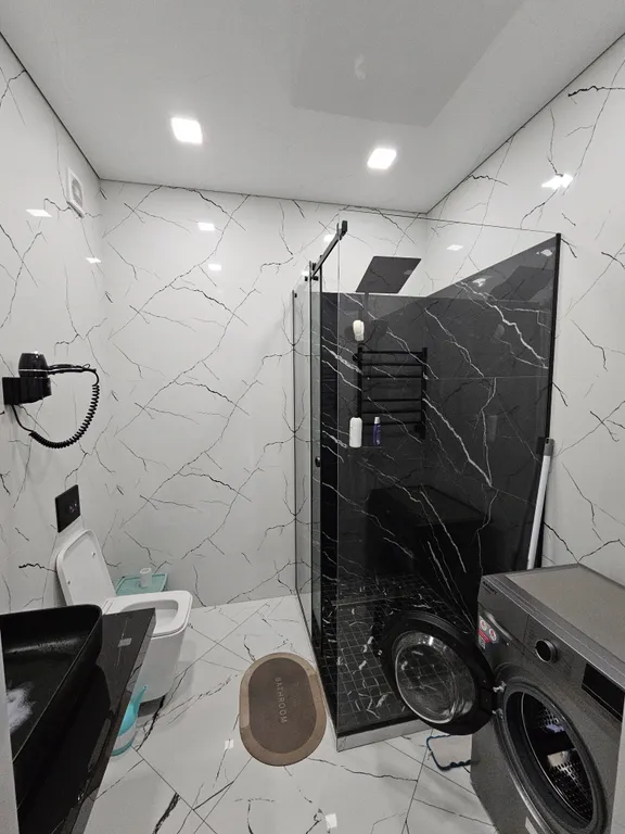 Квартира Квартира Апартамент с видом на море, рядом пляж, кинотеатр, рестораны, парк — Махачкала