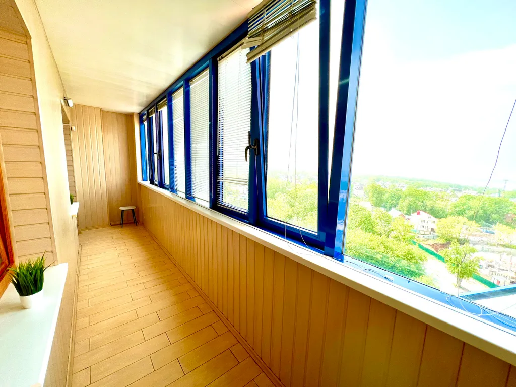 Уютная просторная двушка с видом на реку Волгу