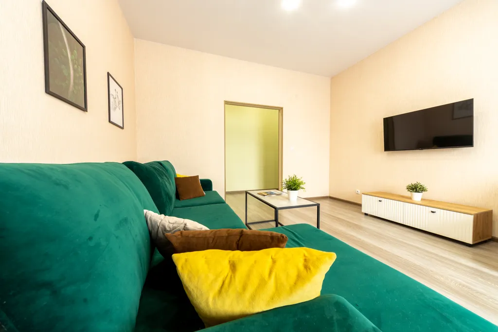 Просторная и люксовая квартира с новым ремонтом возле ТЦ Планета