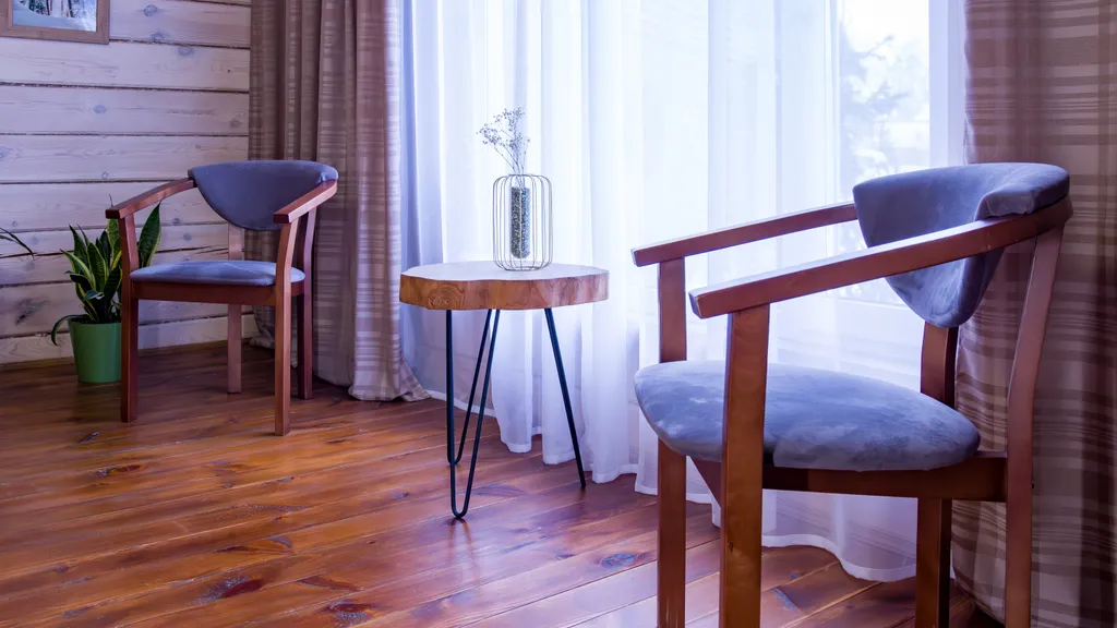 Дом на берегу озера