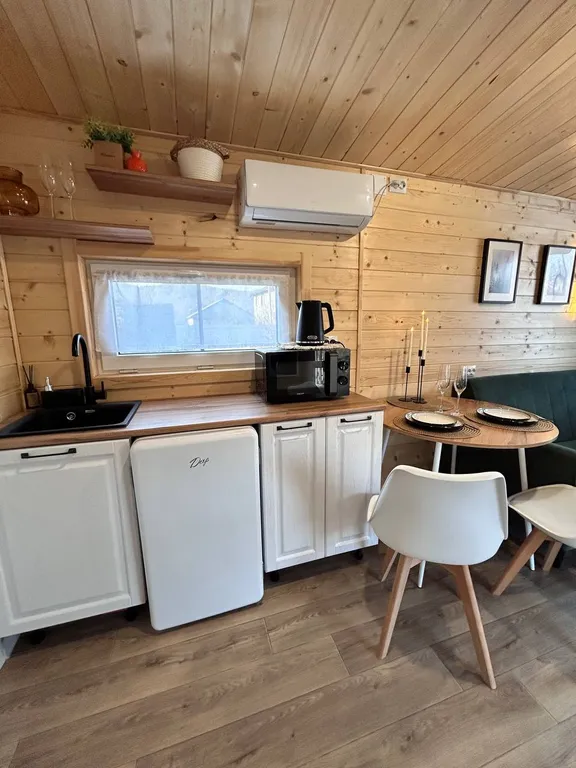 Трёхместный коттедж в тихом месте