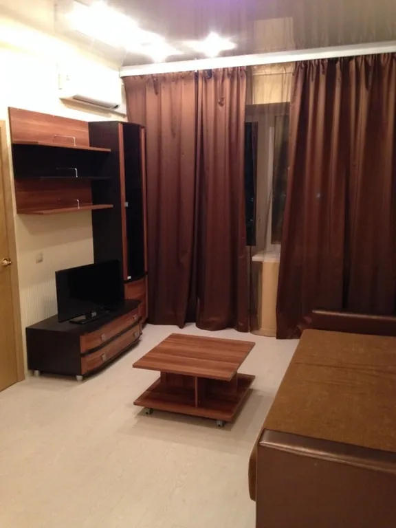 Трехкомнатная рядом с парком Горького