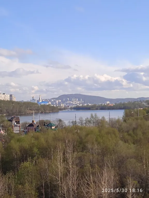 Уютная 2-х ком.кв. для гостей города в красивой парковой зоне у озера