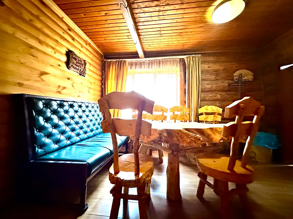 Сруб с баней на дровах