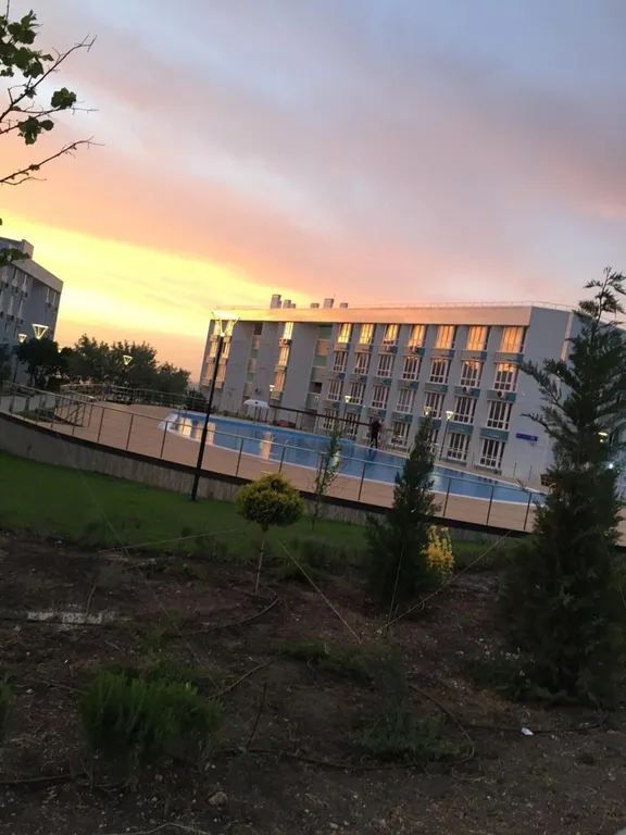 Апартамент с бассейном у моря