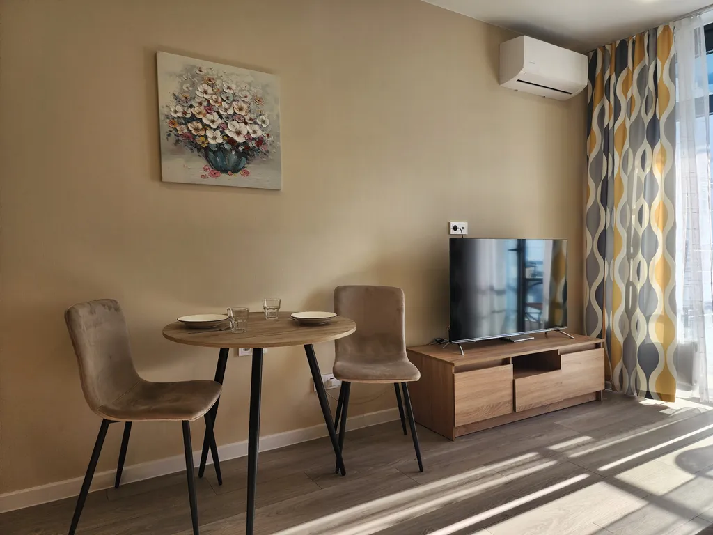 Студия с балконом