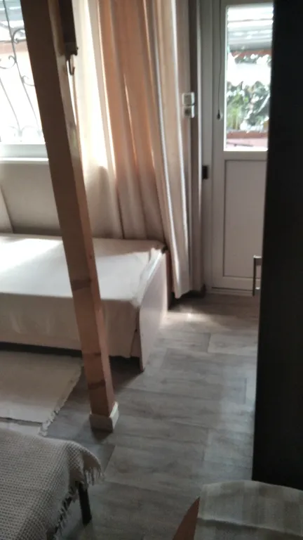 Уютный номер с двориком-беседкой