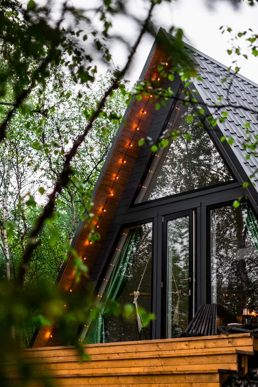 Коттедж Уютный домик с сауной на берегу реки Dacha Forest — аренда посуточно в Мурмаши