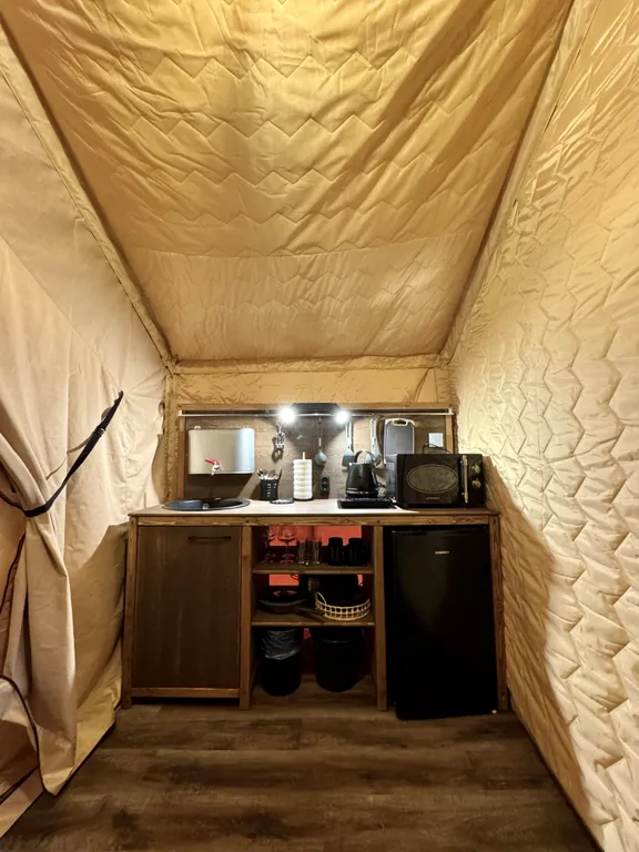 Домик-шатер