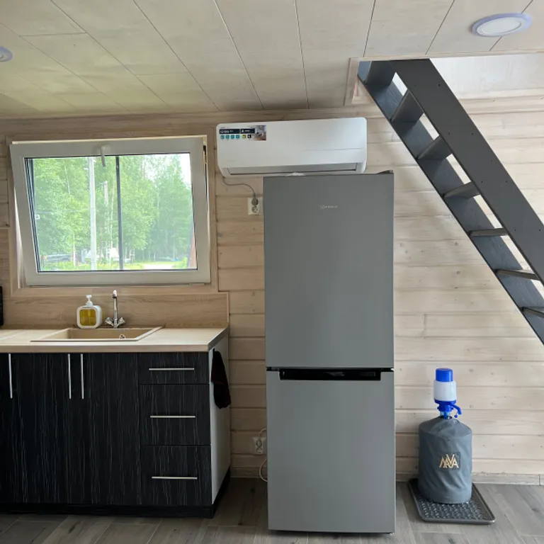 Коттедж Модульный коттедж на самом берегу реки — Ручьи