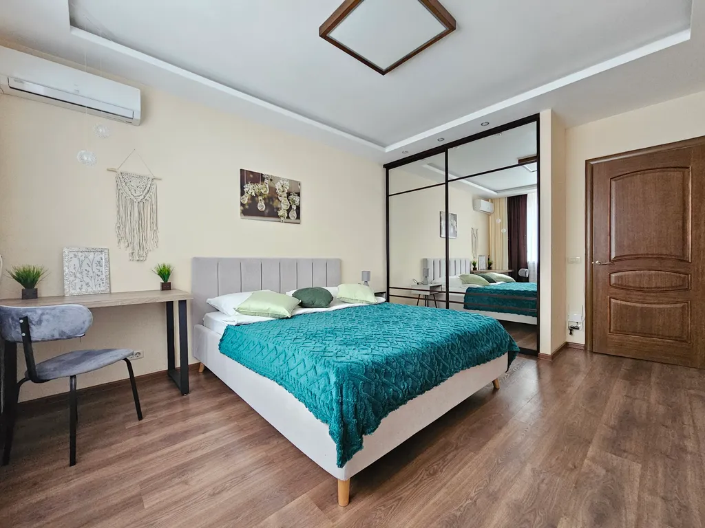 Апартамент Живи Уютно