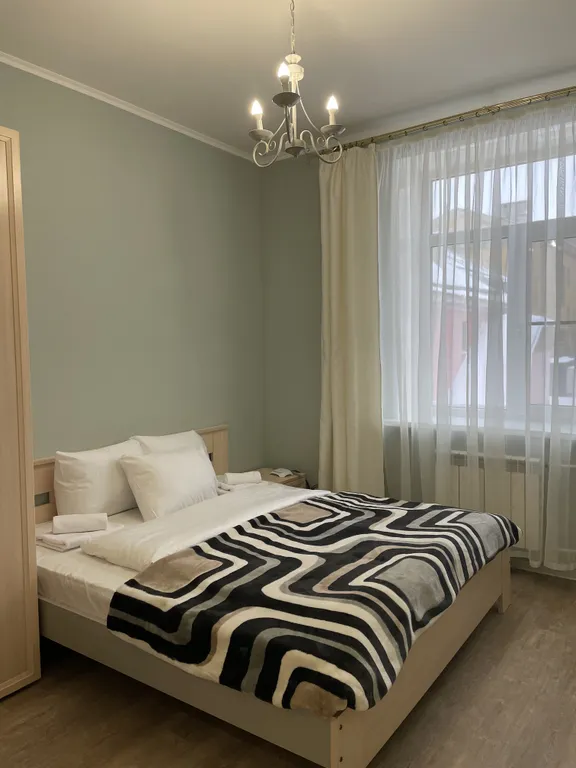 Двухкомнатные апартаменты с камином и террасой