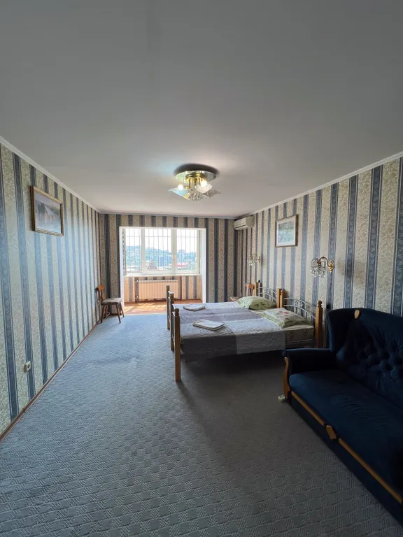 Уютная квартира в тихом районе — аренда посуточно в Ялта