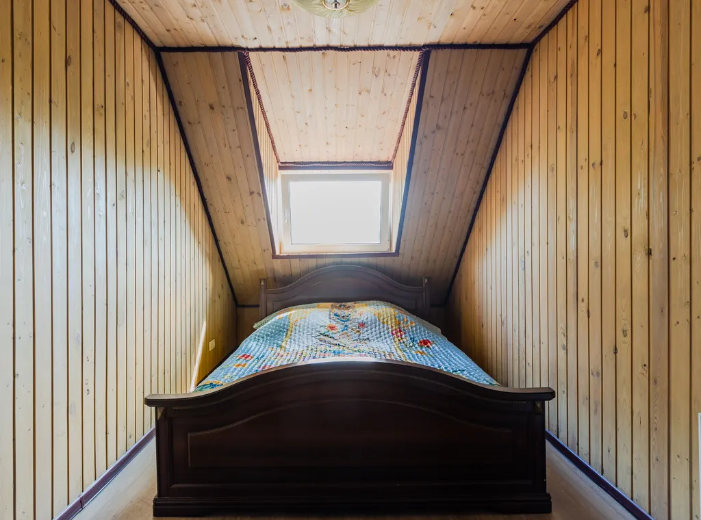 Коттедж с бассейном, баней и 5 спальнями