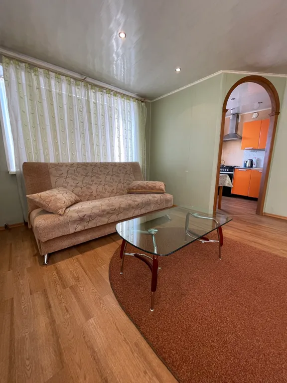 Тёплая и уютная квартира с красивым видом из окна