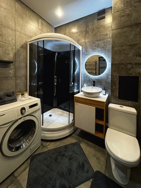 Красивая двухкомнатная квартира формата евро в центре рядом с вокзалом