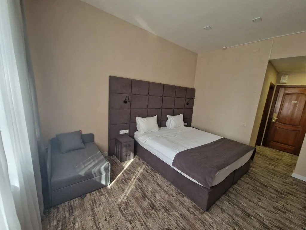 Номер от собственника на базе Уральский зори озеро Еловое