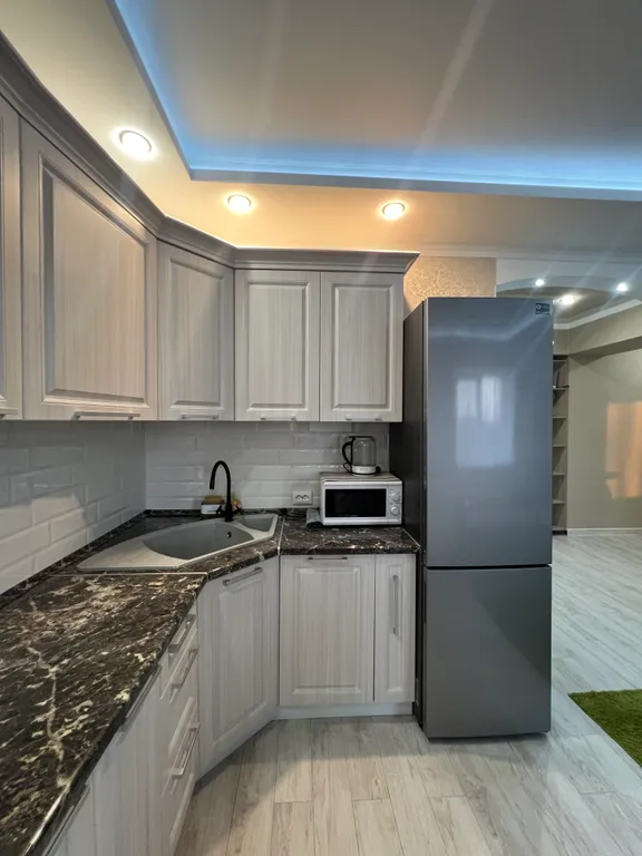 Уютная евро трешка с хорошим ремонтом