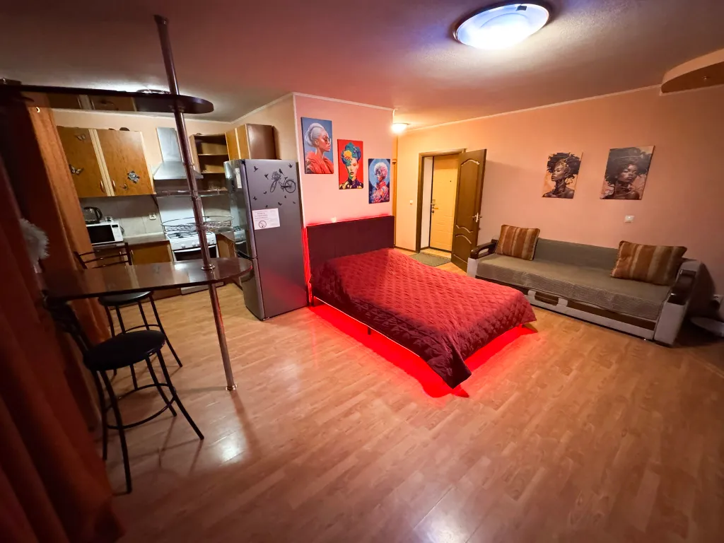 Чистота и уют возле НПИ, НГМА, Ледового, Космоса и М4