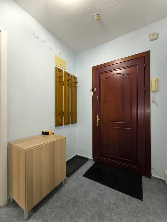 Перекрёсток четырёх дорог. Твой пятый - к дивану