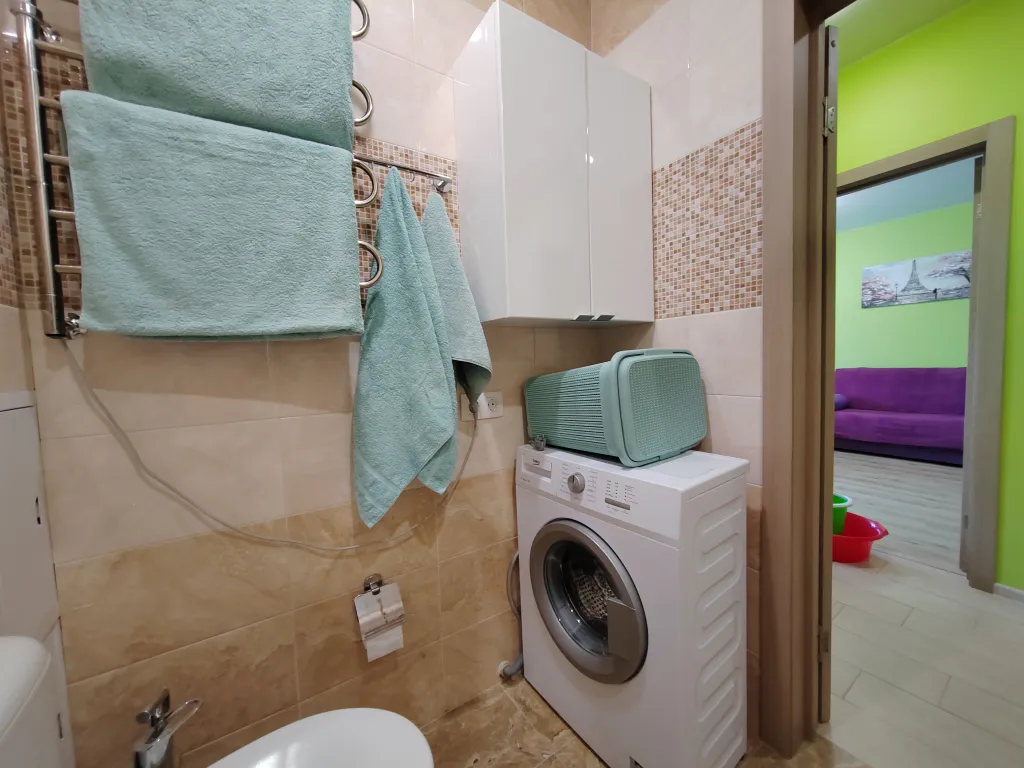 Уютная квартира с большой лоджией - террасой у открытого моря