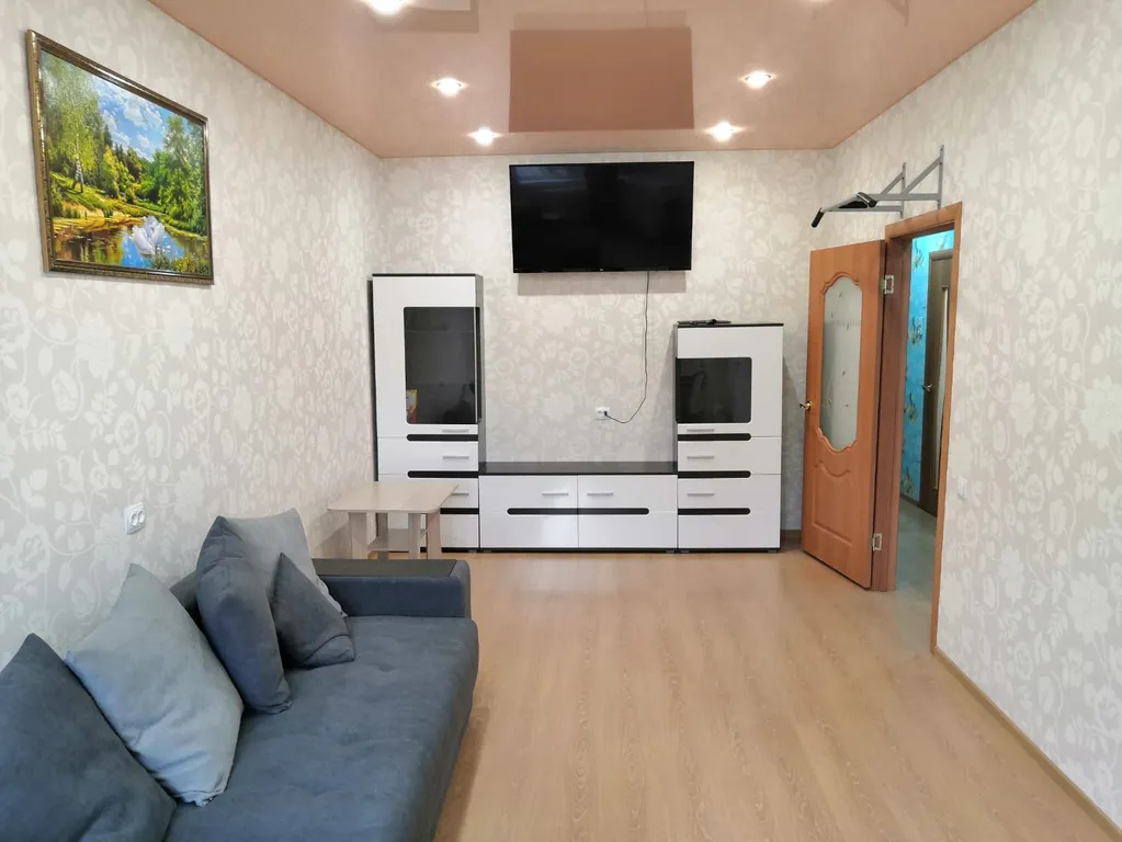 3-комнатная Квартира — аренда посуточно в Кировск