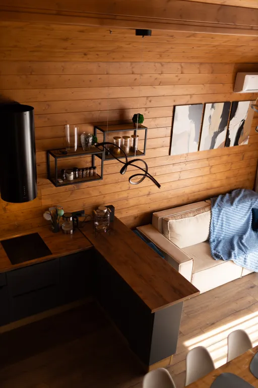 Коттедж Просторный загородный дом с мансардой, баней и горячим чаном — Воскресенское