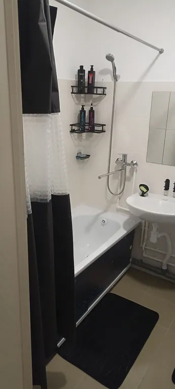 Уютная, чистая студия в новостройке.