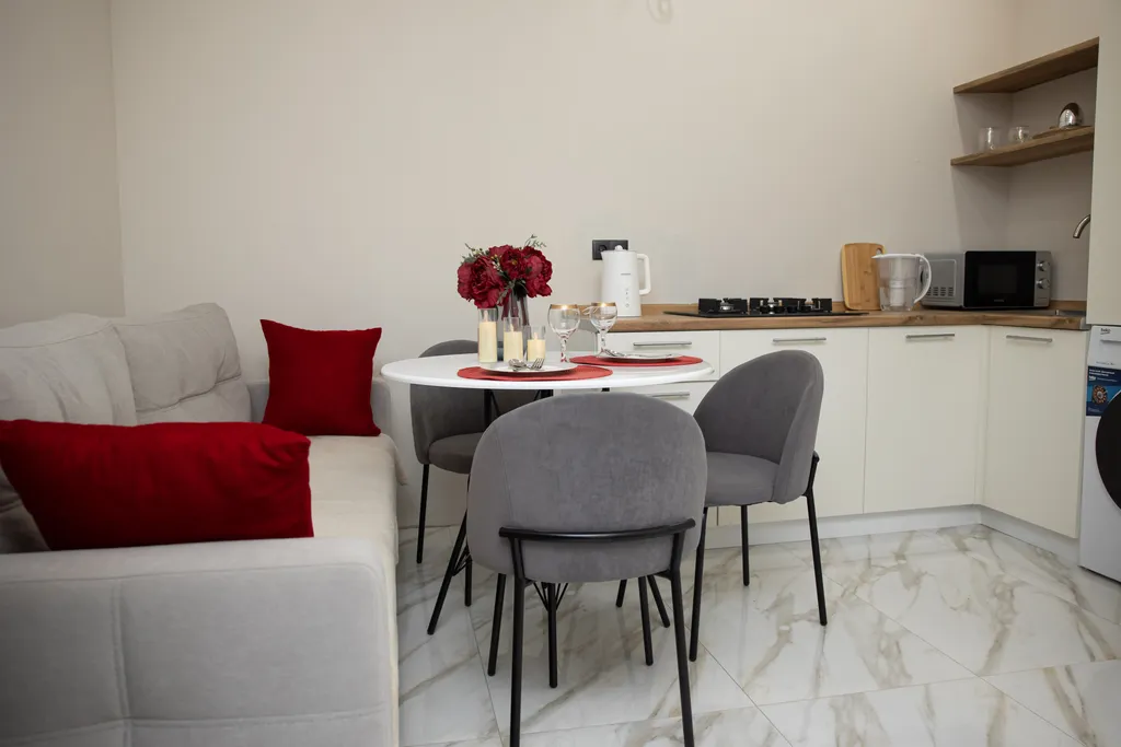 Коттедж Коттедж Трёхкомнатная квартира в историческом центре — Махачкала