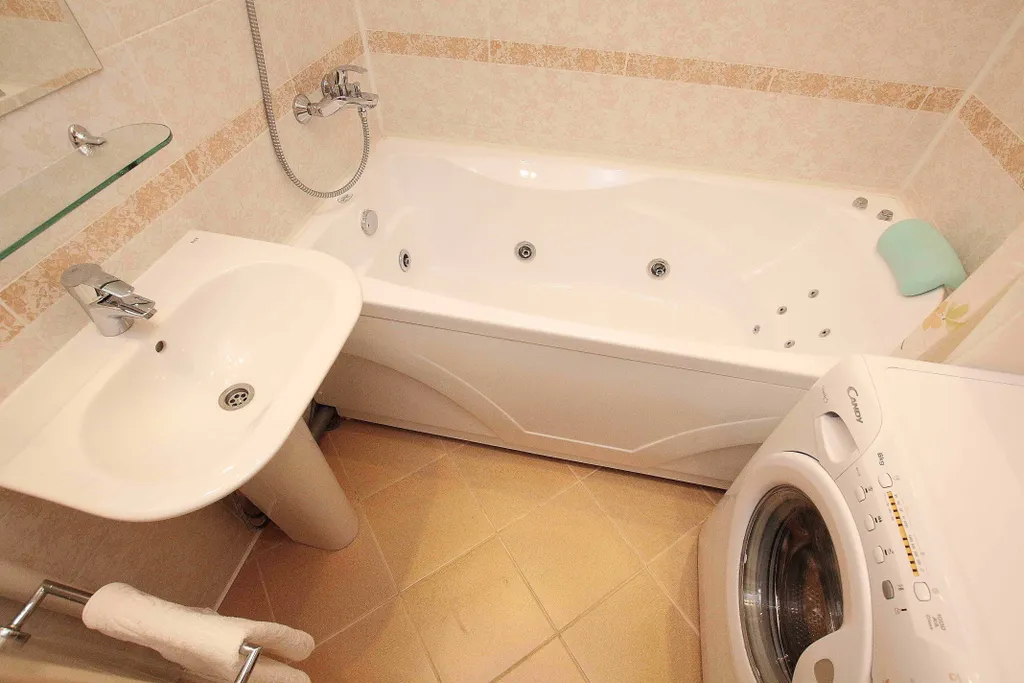 Люкс с гидромассажной ванной