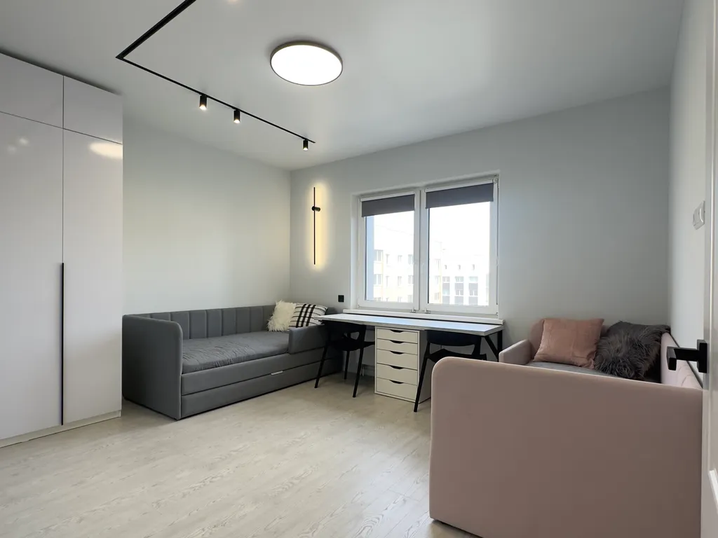 Видовая четырехкомнатная квартира в расширенном центре