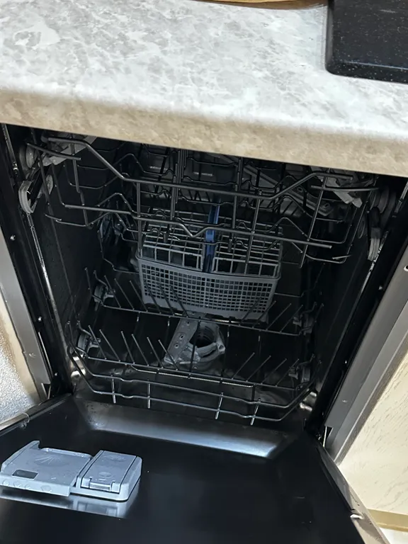 Семейный уют (термальные источники через дорогу)